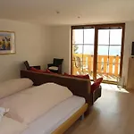 Hotel Krosbacher Hof 3*