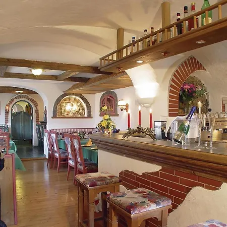 Krosbacher Hof Otel 3*