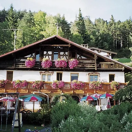 Отель Krosbacher Hof