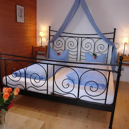 Отель Krosbacher Hof Зеефельд в Тироле