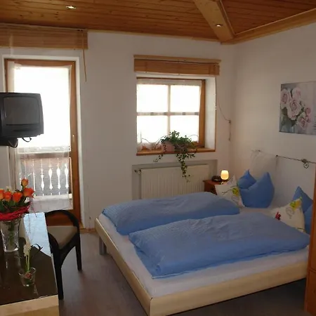 Krosbacher Hof Отель 3*