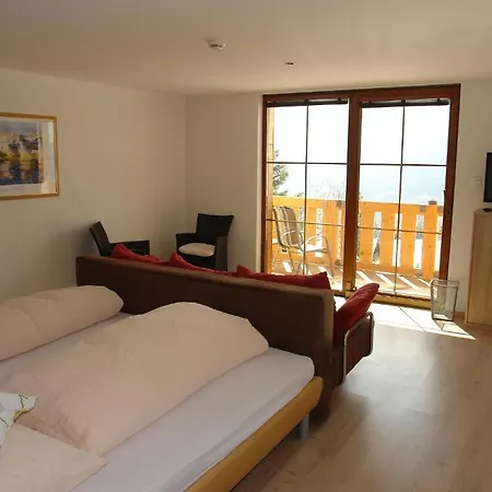 Отель Krosbacher Hof 3*