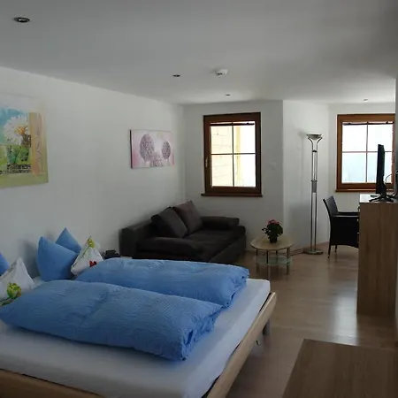 Krosbacher Hof 3*